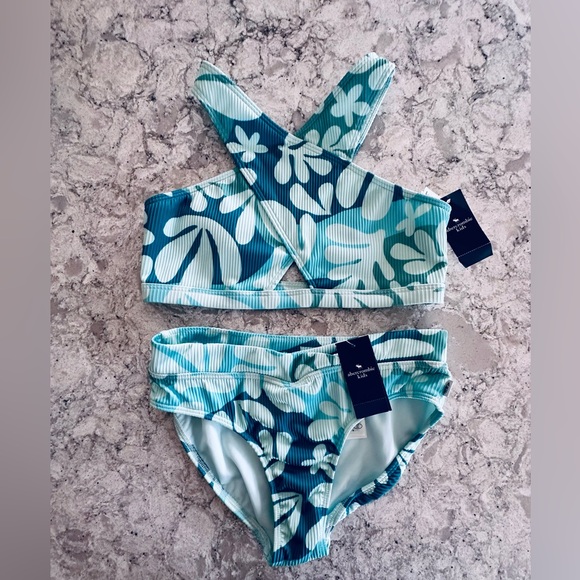 Abercrombie Kids Blue and Mint Green Floral pattern Size 13/14 NWT - Picture 1 of 6
